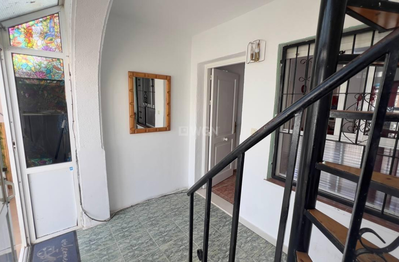 Odsprzedaż - Bungalow - Torrevieja - Los Balcones