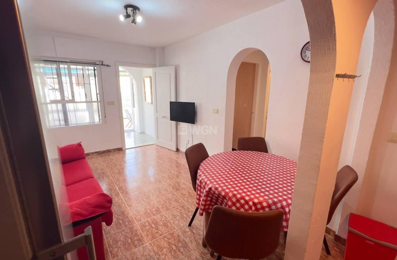Odsprzedaż - Bungalow - Torrevieja - Los Balcones
