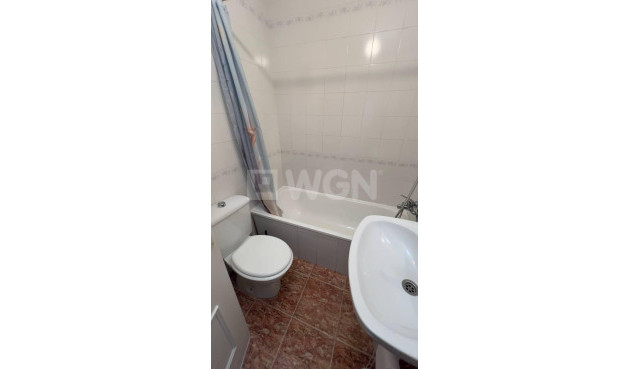 Odsprzedaż - Bungalow - Torrevieja - Los Balcones