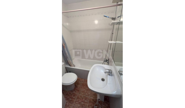 Odsprzedaż - Bungalow - Torrevieja - Los Balcones