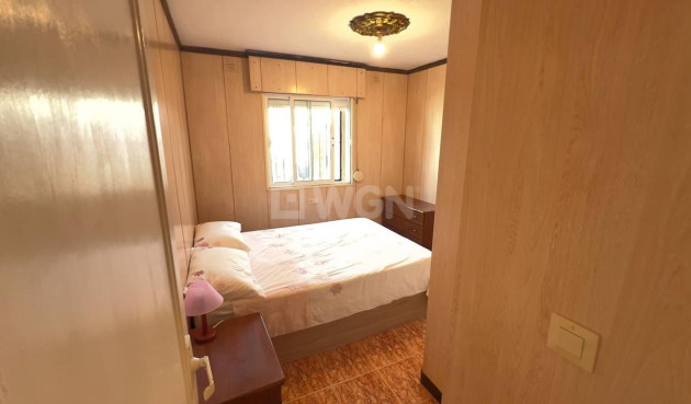 Odsprzedaż - Bungalow - Torrevieja - Los Balcones
