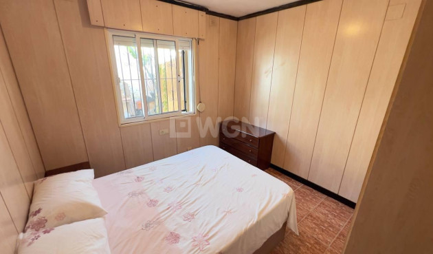 Odsprzedaż - Bungalow - Torrevieja - Los Balcones