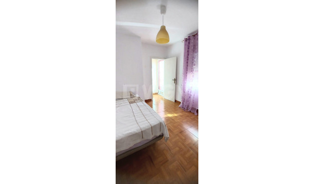 Odsprzedaż - Bungalow - Torrevieja - Los Balcones