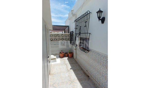 Odsprzedaż - Bungalow - Torrevieja - Los Balcones