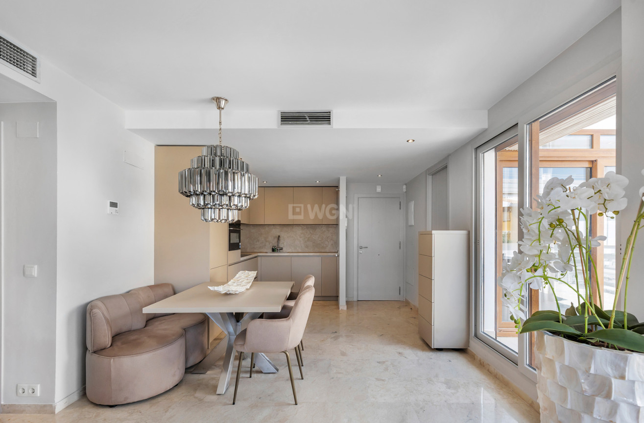 Odsprzedaż - Mieszkanie w bloku - Torrevieja - Costa Blanca