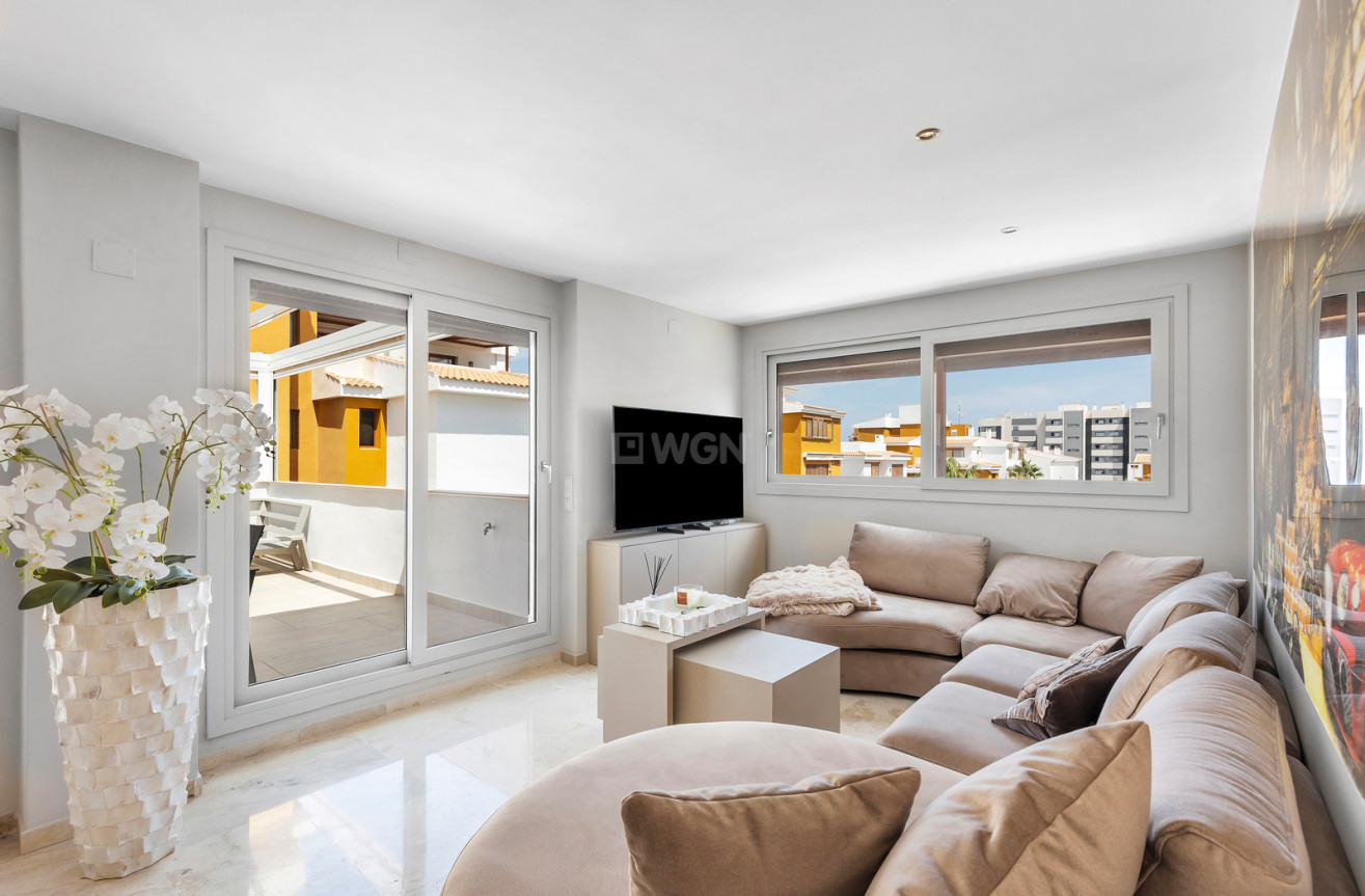 Odsprzedaż - Mieszkanie w bloku - Torrevieja - Costa Blanca