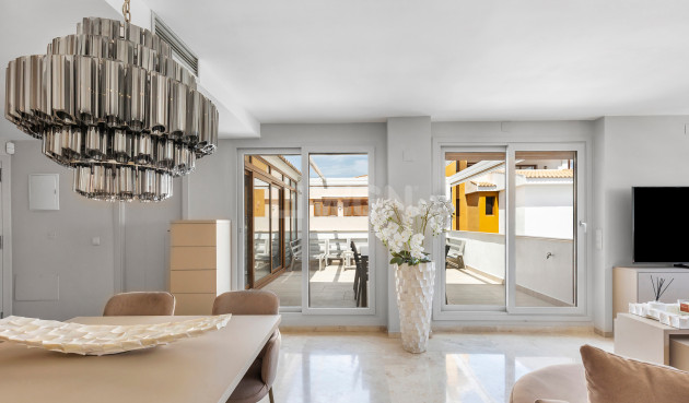 Odsprzedaż - Mieszkanie w bloku - Torrevieja - Costa Blanca