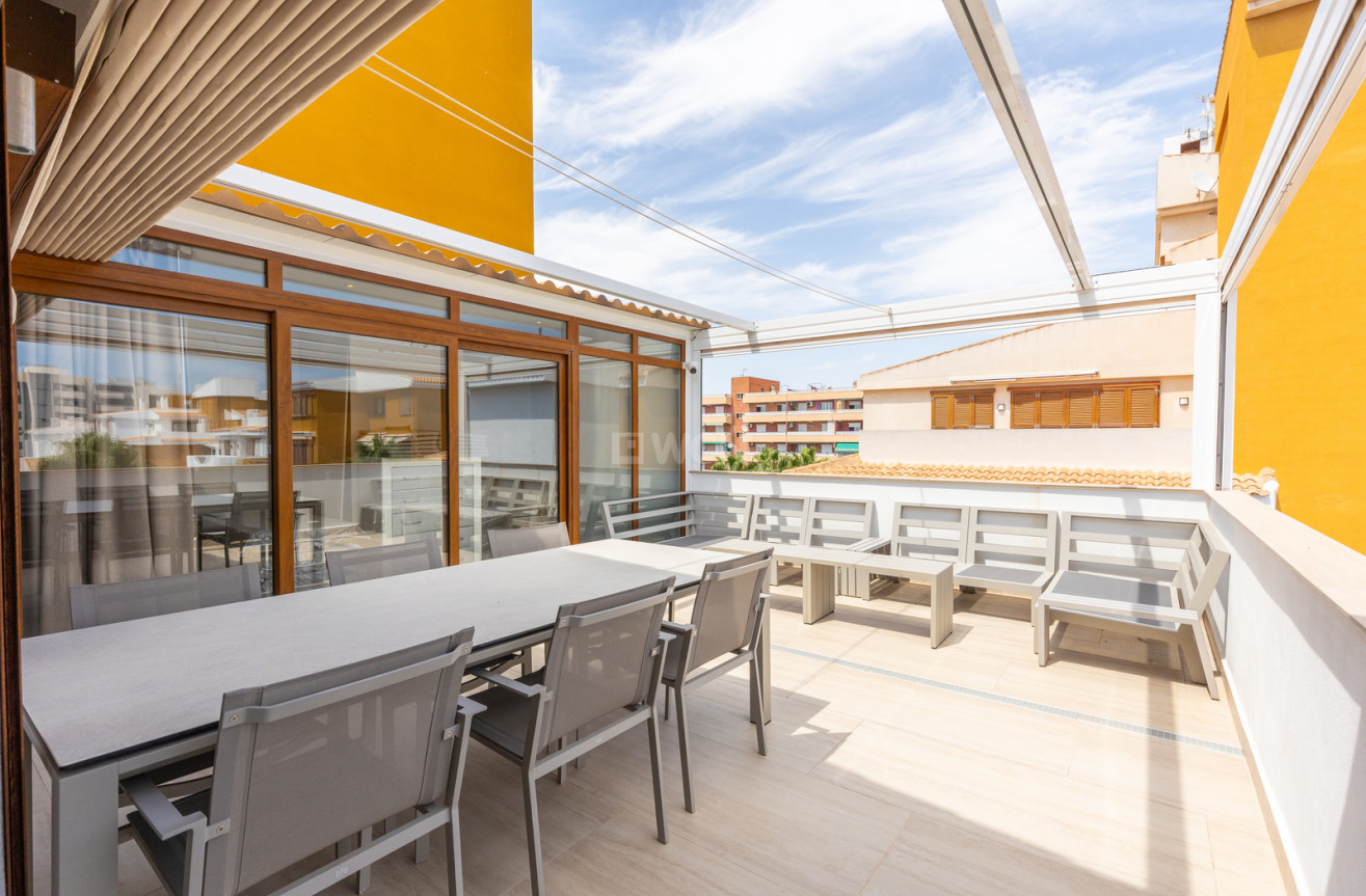 Odsprzedaż - Mieszkanie w bloku - Torrevieja - Costa Blanca