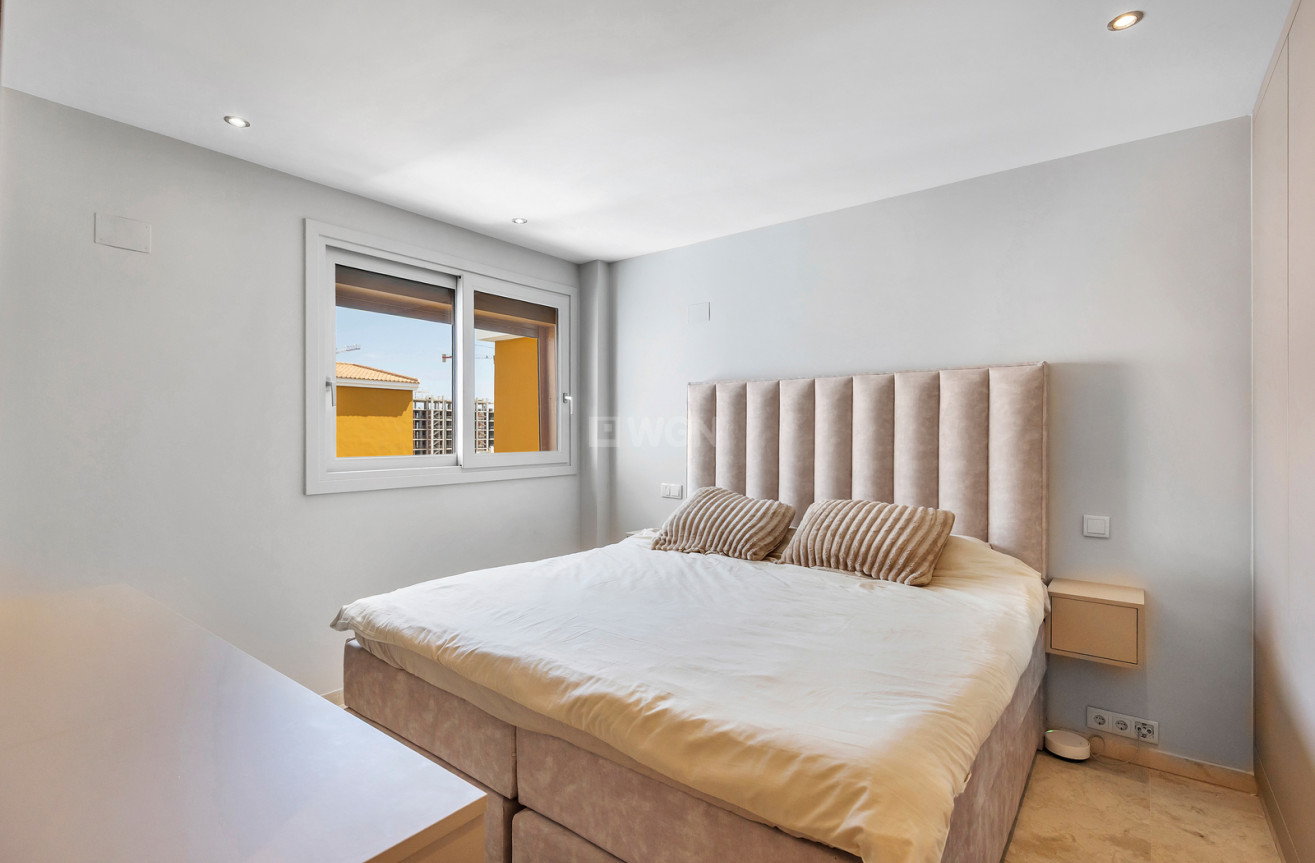 Odsprzedaż - Mieszkanie w bloku - Torrevieja - Costa Blanca