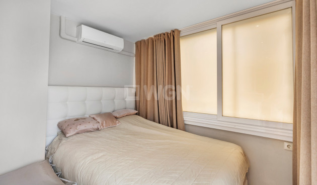Odsprzedaż - Mieszkanie w bloku - Torrevieja - Costa Blanca