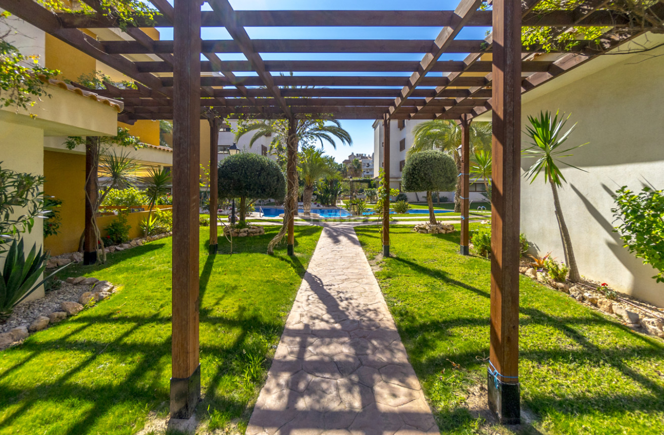 Odsprzedaż - Mieszkanie w bloku - Torrevieja - Costa Blanca