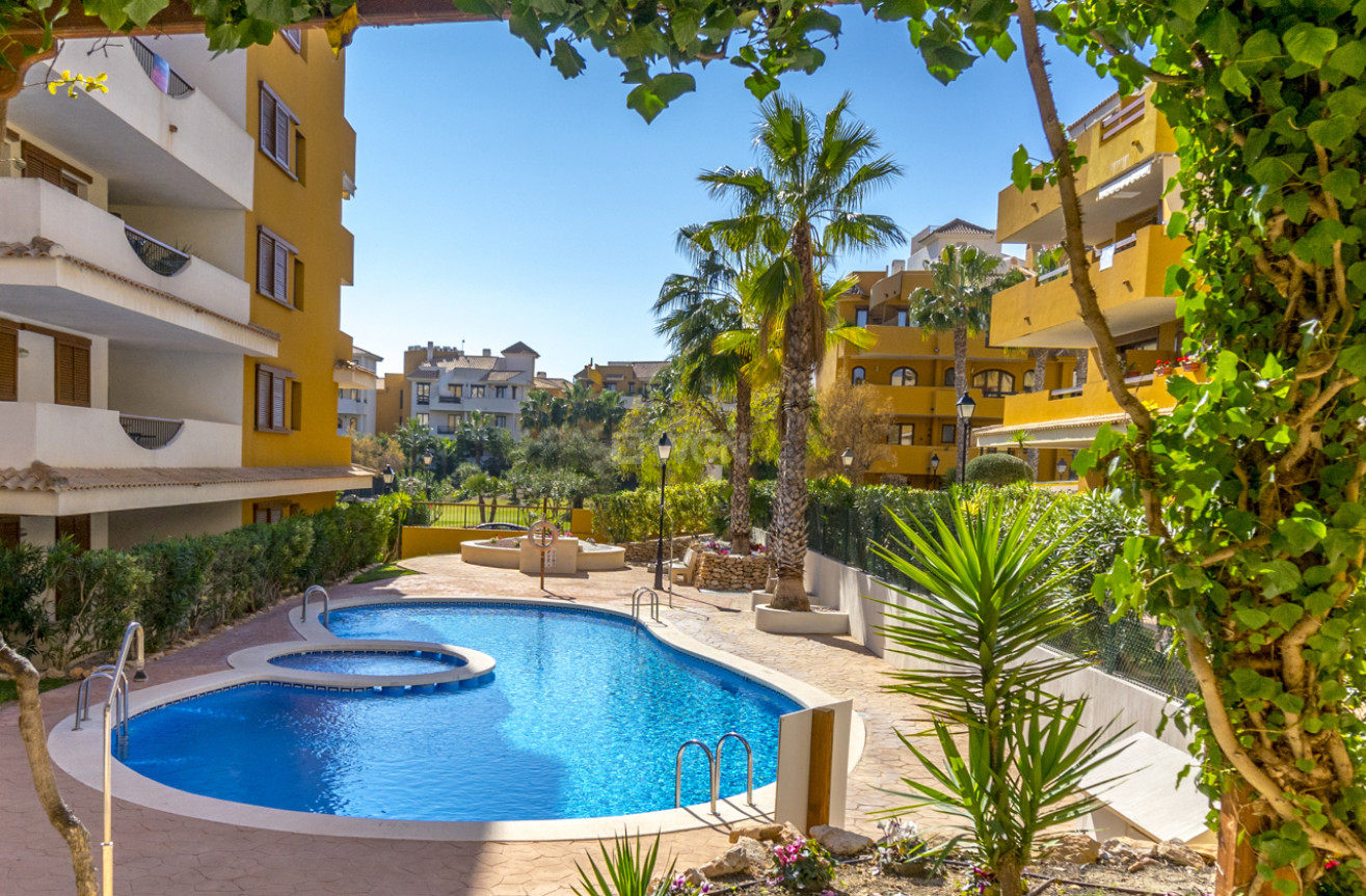 Odsprzedaż - Mieszkanie w bloku - Torrevieja - Costa Blanca