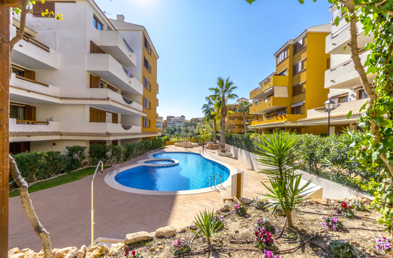 Odsprzedaż - Mieszkanie w bloku - Torrevieja - Costa Blanca
