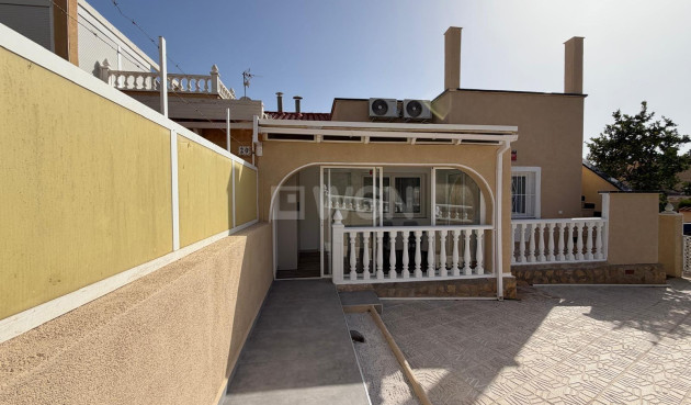 Odsprzedaż - Kamienica - Torrevieja - Miramar - Torre Del Moro