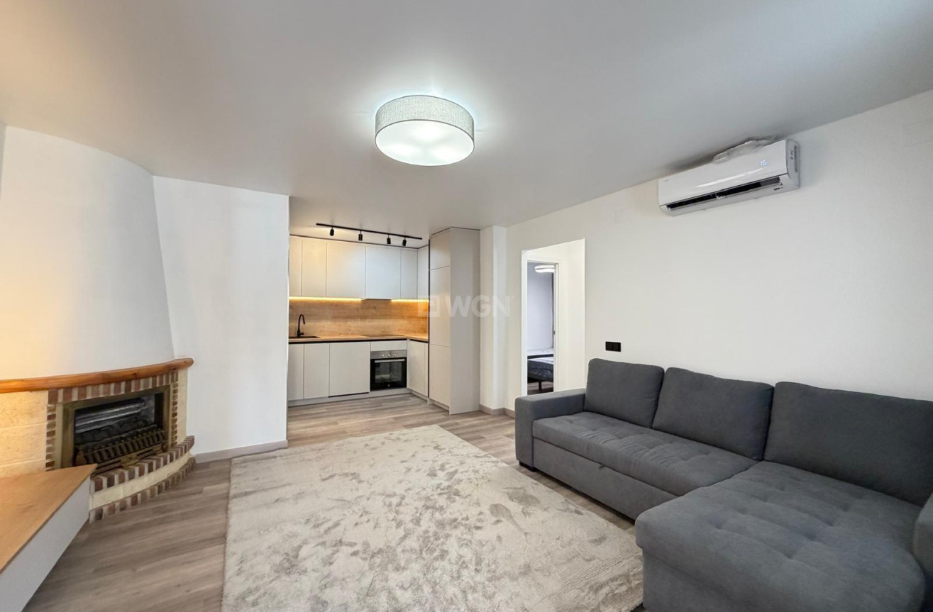 Odsprzedaż - Kamienica - Torrevieja - Miramar - Torre Del Moro