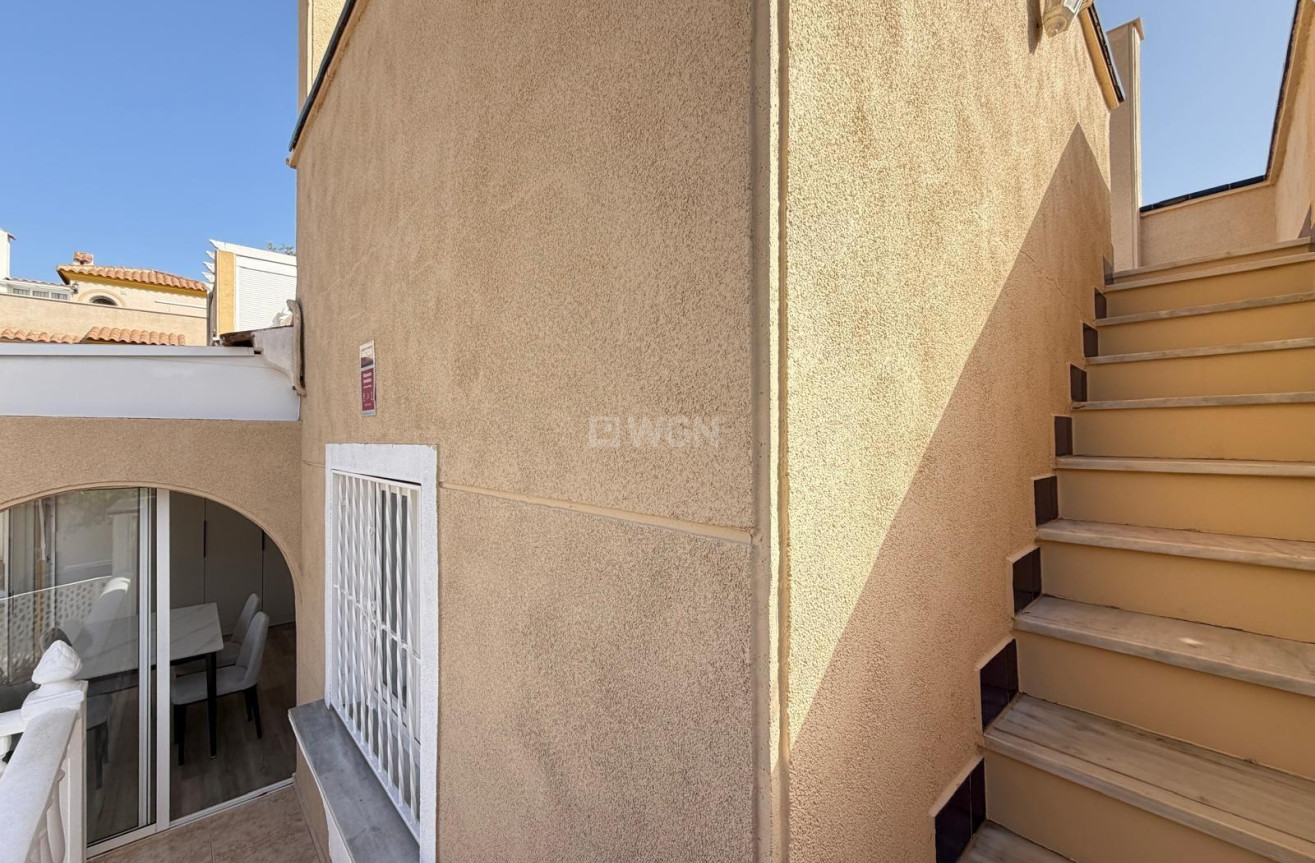 Odsprzedaż - Kamienica - Torrevieja - Miramar - Torre Del Moro
