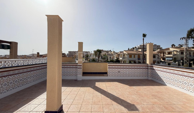 Odsprzedaż - Kamienica - Torrevieja - Miramar - Torre Del Moro
