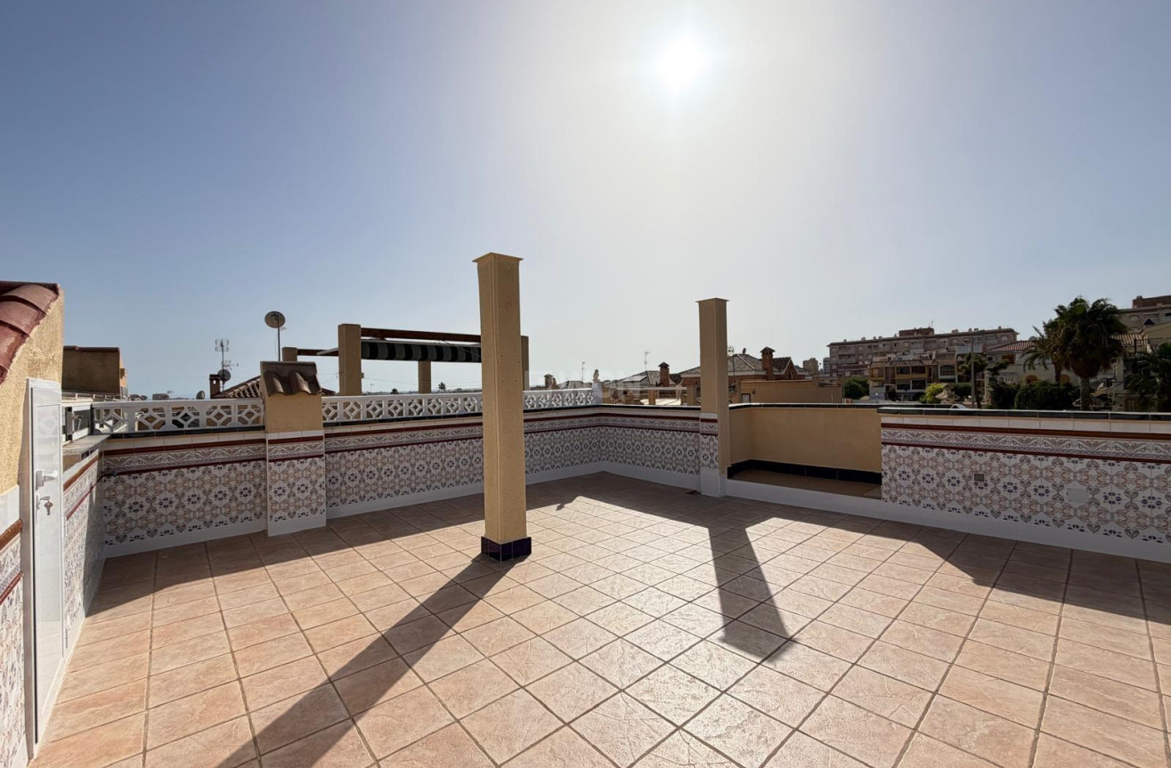 Odsprzedaż - Kamienica - Torrevieja - Miramar - Torre Del Moro