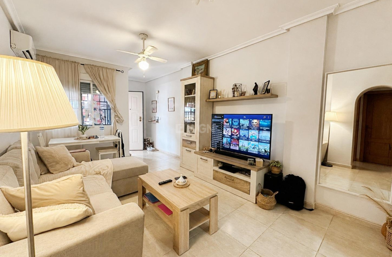 Odsprzedaż - Bungalow - Orihuela Costa - Los Altos