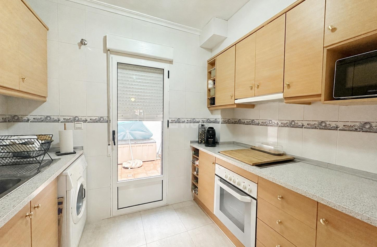 Odsprzedaż - Bungalow - Orihuela Costa - Los Altos