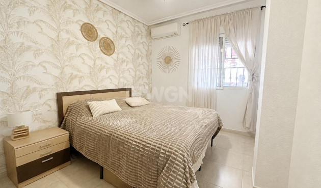 Odsprzedaż - Bungalow - Orihuela Costa - Los Altos