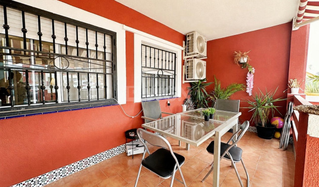 Odsprzedaż - Bungalow - Orihuela Costa - Los Altos