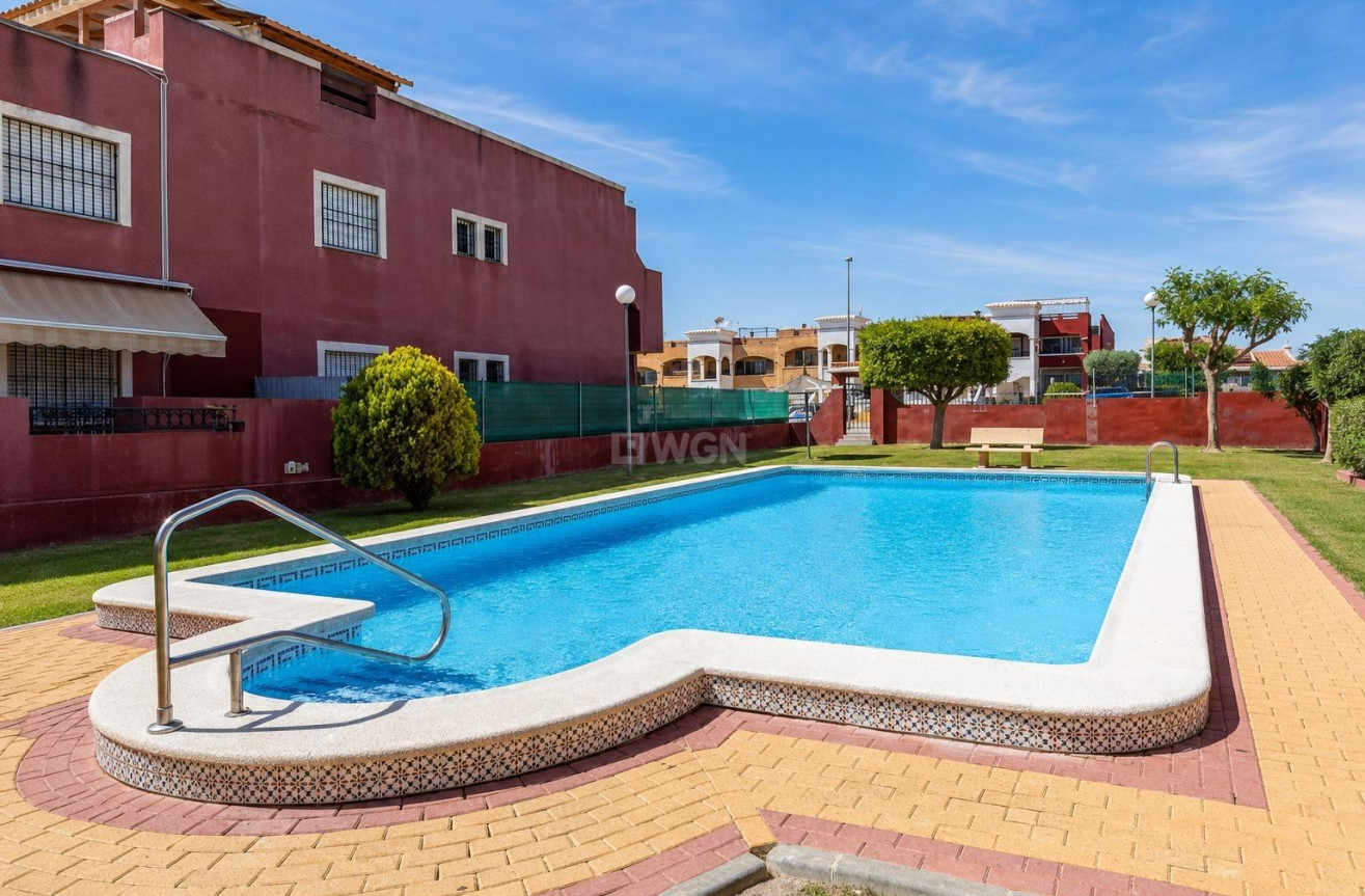 Odsprzedaż - Bungalow - Orihuela Costa - Los Altos