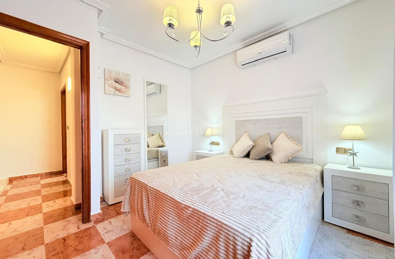Odsprzedaż - Kamienica - Orihuela Costa - Las Filipinas