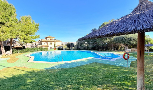 Odsprzedaż - Kamienica - Orihuela Costa - Las Filipinas