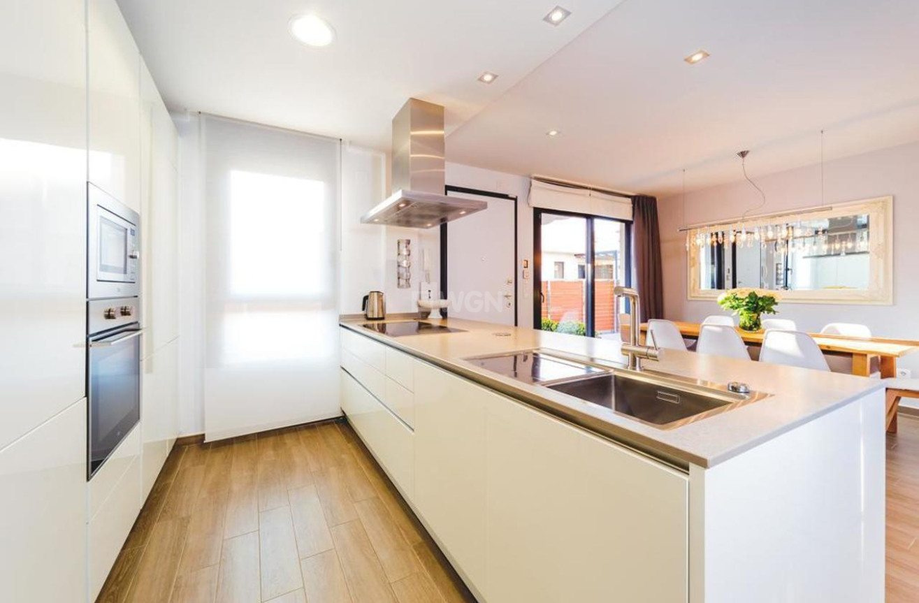Odsprzedaż - Villa - Torrevieja - Costa Blanca