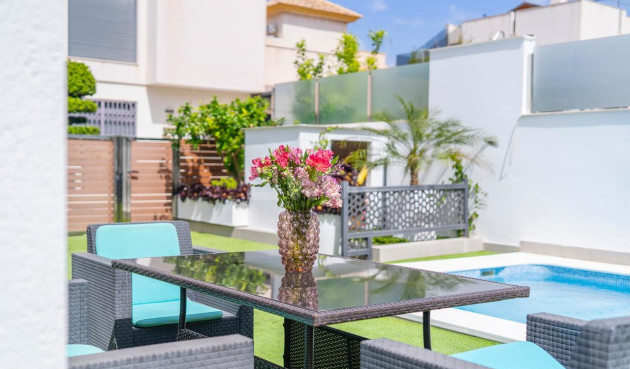 Odsprzedaż - Villa - Torrevieja - Costa Blanca