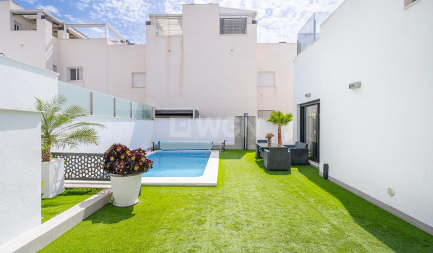 Odsprzedaż - Villa - Torrevieja - Costa Blanca