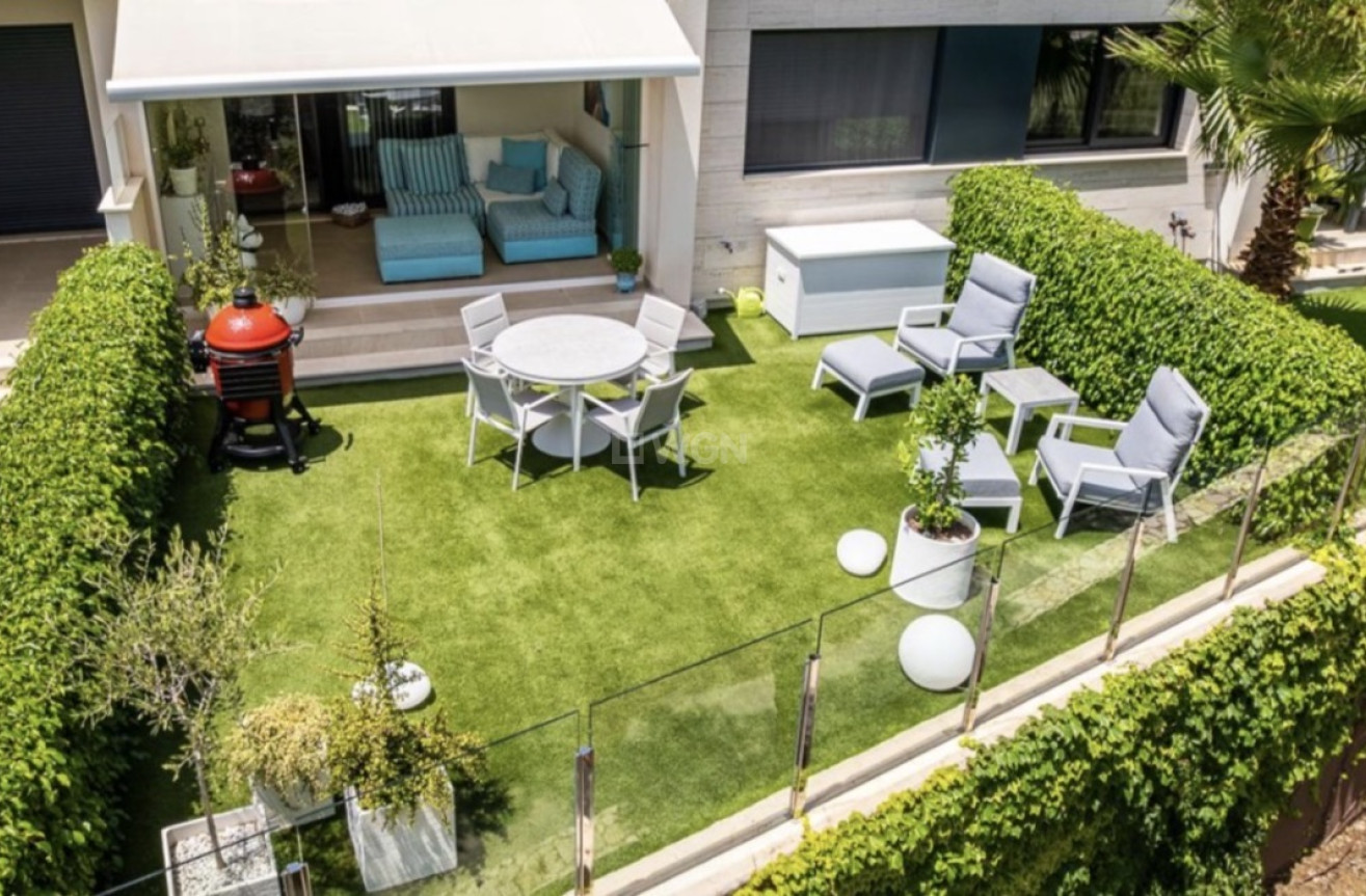 Resale - Apartment / flat - Pilar de la Horadada - Costa Blanca
