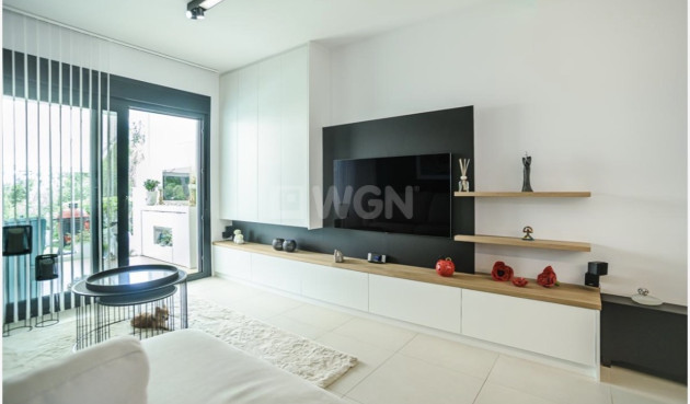 Resale - Apartment / flat - Pilar de la Horadada - Costa Blanca