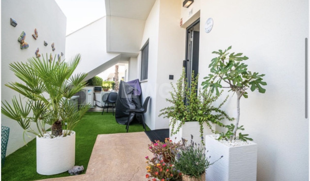 Resale - Apartment / flat - Pilar de la Horadada - Costa Blanca