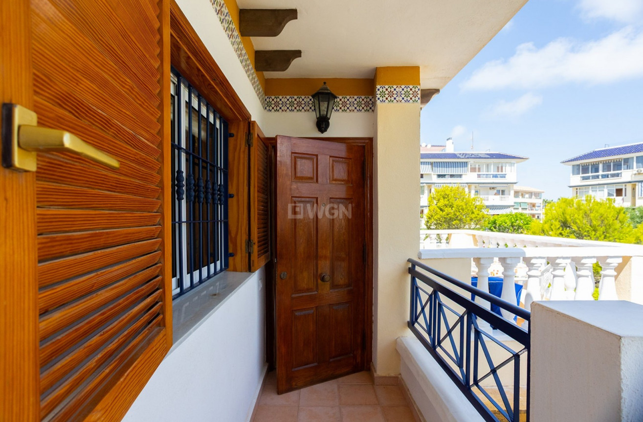 Odsprzedaż - Mieszkanie w bloku - La Mata - Costa Blanca