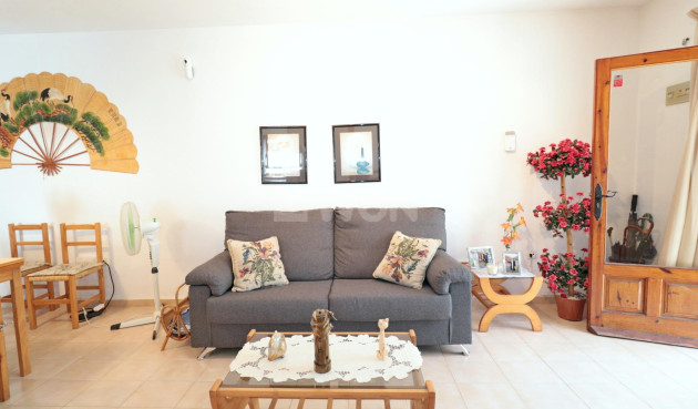 Resale - Bungalow - Torrevieja - El Acequión - Los Náufragos