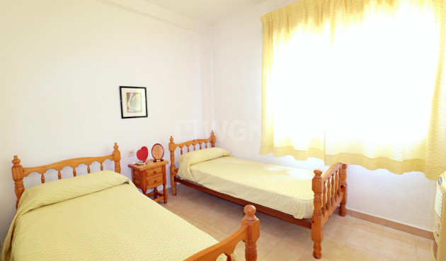 Resale - Bungalow - Torrevieja - El Acequión - Los Náufragos