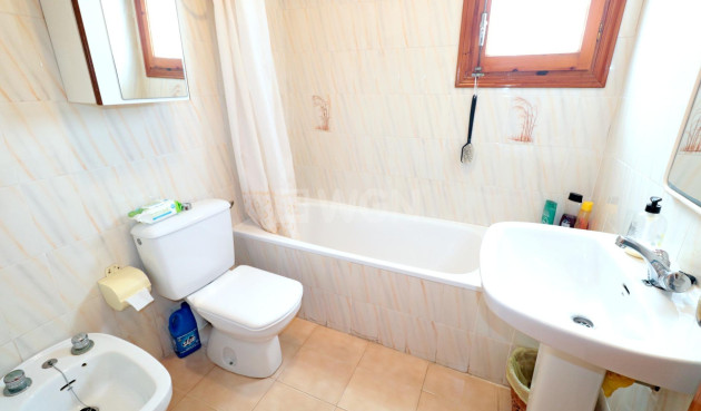 Resale - Bungalow - Torrevieja - El Acequión - Los Náufragos