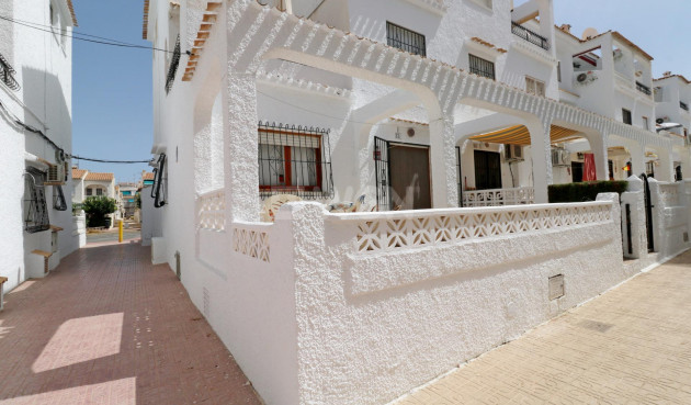 Resale - Bungalow - Torrevieja - El Acequión - Los Náufragos