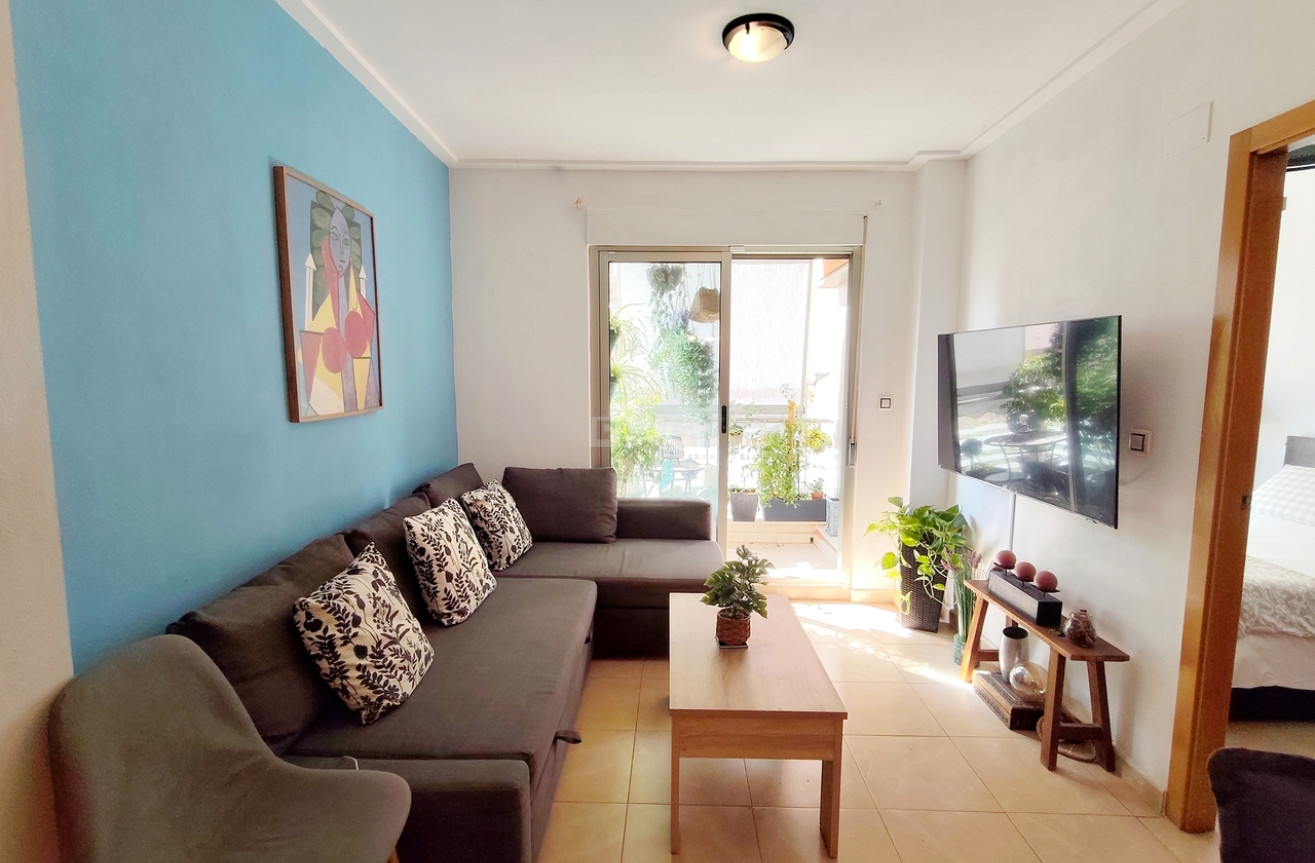 Odsprzedaż - Mieszkanie w bloku - Torrevieja - Costa Blanca