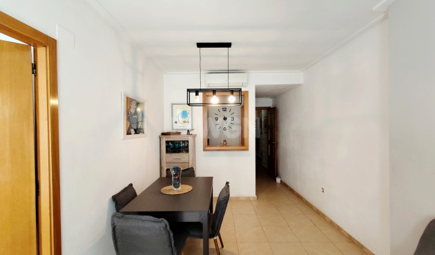 Odsprzedaż - Mieszkanie w bloku - Torrevieja - Costa Blanca