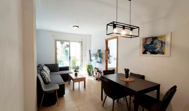 Odsprzedaż - Mieszkanie w bloku - Torrevieja - Costa Blanca