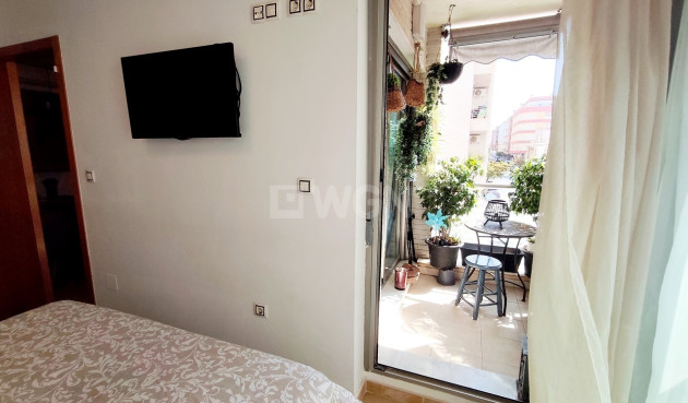 Odsprzedaż - Mieszkanie w bloku - Torrevieja - Costa Blanca
