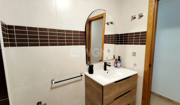 Odsprzedaż - Mieszkanie w bloku - Torrevieja - Costa Blanca