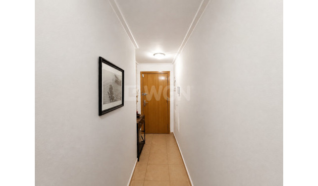 Odsprzedaż - Mieszkanie w bloku - Torrevieja - Costa Blanca