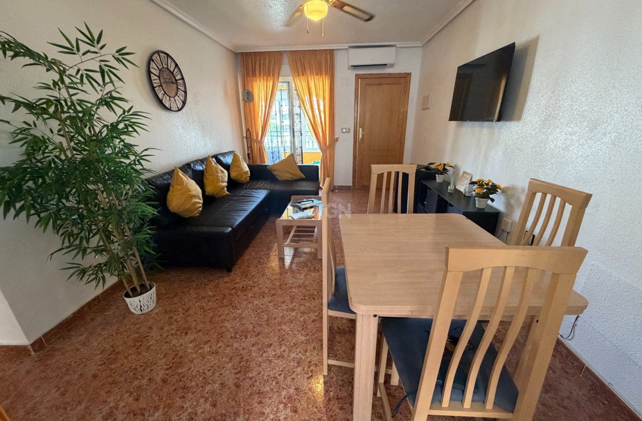 Resale - Apartment / flat - Orihuela - Inland